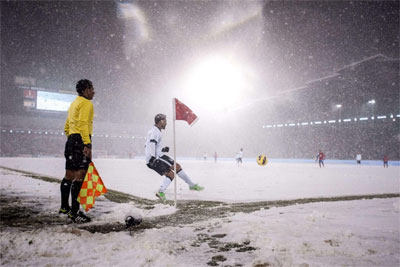 Как погодные условия влияют на футбольные ставки
