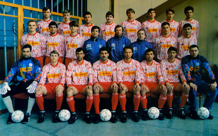 «Локомотив» в 1994 году. Сергей Овчинников - крайний справа в нижнем ряду